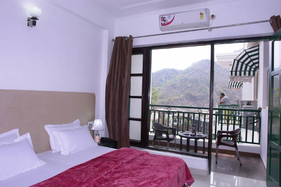 Rishikesh Inn By One Hotels רישיקש מראה חיצוני תמונה